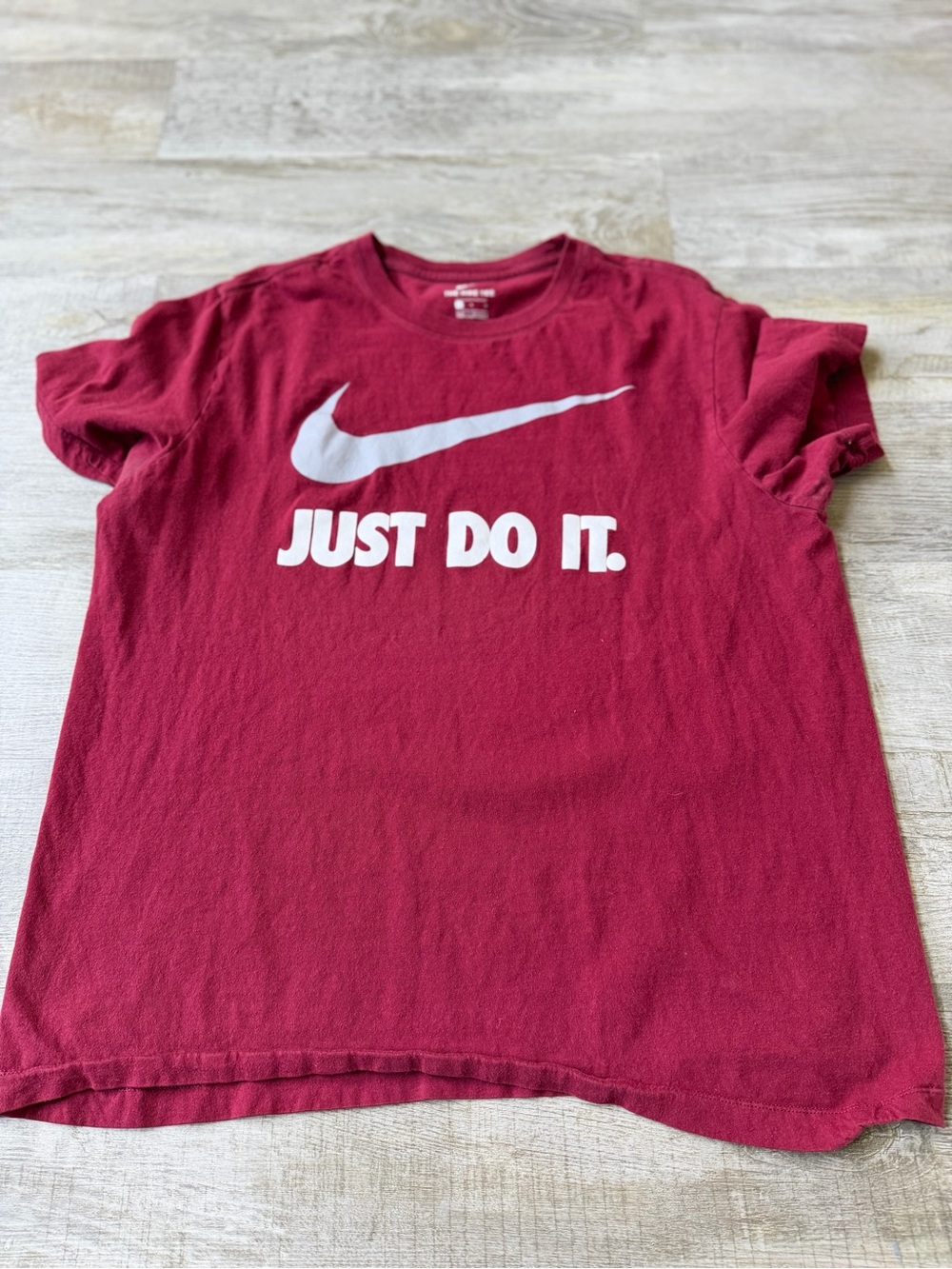 Nike “Just Do It” T-Shirt Red Big Swoosh Graphic Tee Men’s Large Cotton